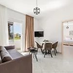 Appartement 1br With Mountain Views By Pikhost