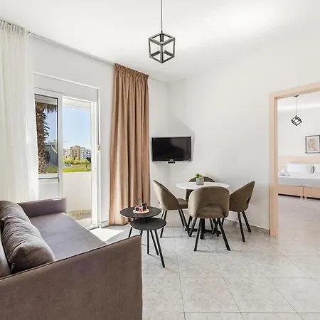 1br With Mountain Views By Pikhost * Golem (Tirana)