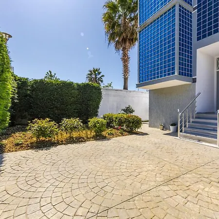 1br With Mountain Views Apartment *