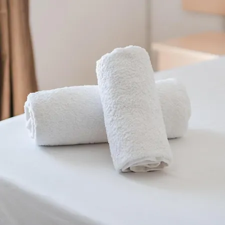 1br With Mountain Views By Pikhost * Golem (Tirana)