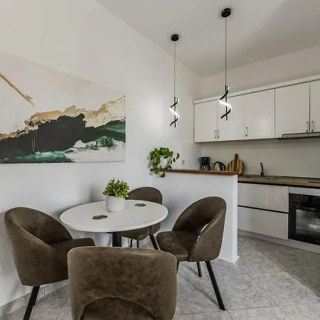 公寓 1br With Mountain Views By Pikhost 格勒姆