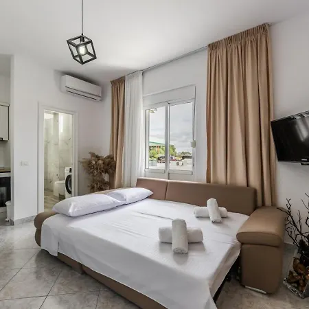1br With Mountain Views By Pikhost