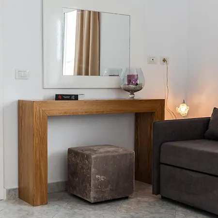 1br With Mountain Views By Pikhost Daire Golem (Tirana)